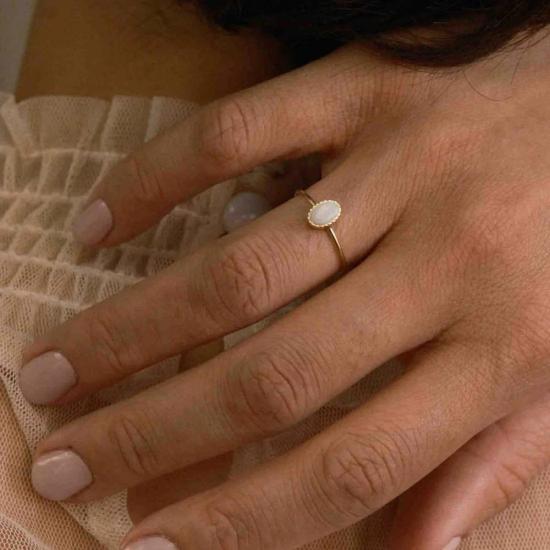  제니 권 디자인스 반지 제니 권이 디자인한 오팔 오벌 위스프 링 - JENNIE KWON DESIGNS