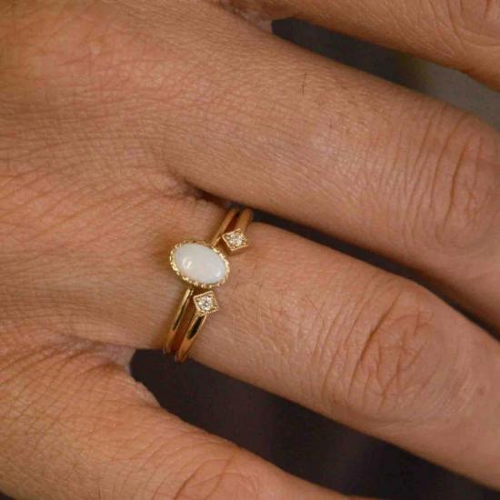  제니 권 디자인스 반지 제니 권이 디자인한 오팔 오벌 위스프 링 - JENNIE KWON DESIGNS