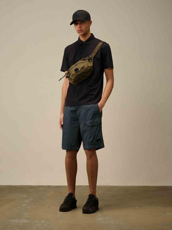 25SS 씨피 컴퍼니 숏팬츠 18CMBE111A006439G891 INDIA INK DOM - C.P. COMPANY