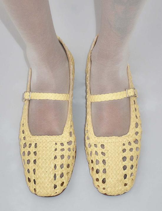  미스타 플랫 슈즈 Miista Yeida 버터 발레리나