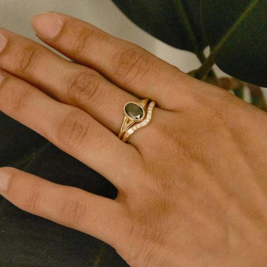  제니 권 디자인스 반지 제니 권, 다이아몬드 스타카토 웨이브 밴드 디자인