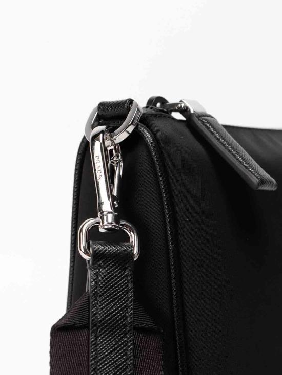 26FW 프라다 리나일론 앤 사피아노 레더 숄더백 2VH1132DMHVXOPF0002 Black - PRADA