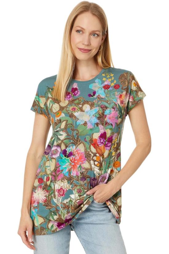  조니 와스 블라우스 조니는 제니가 가장 좋아하는 돌먼 슬리브 이었습니다.