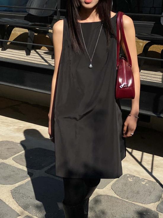  더 엔케이씨 스토어 숏 원피스 Nkc 스토어 퍼퍼 미니 드레스 블랙 - The NKC Store