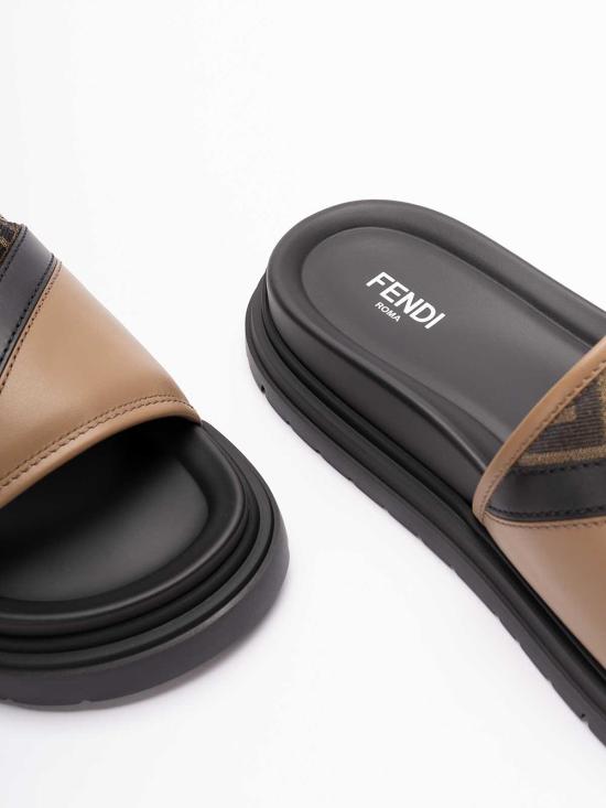  펜디 뮬/슬리퍼 7X1674AF5TF1OOF Beige - FENDI