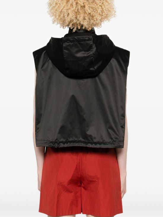 25SS 펜디 베스트 FAN199 AT8HF0GME Black - FENDI