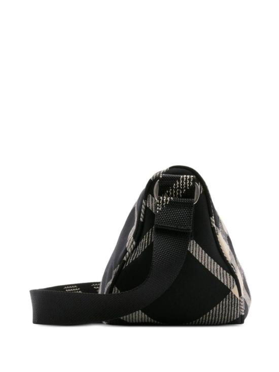 25SS 버버리 가방 8089301 BLACK Black - BURBERRY