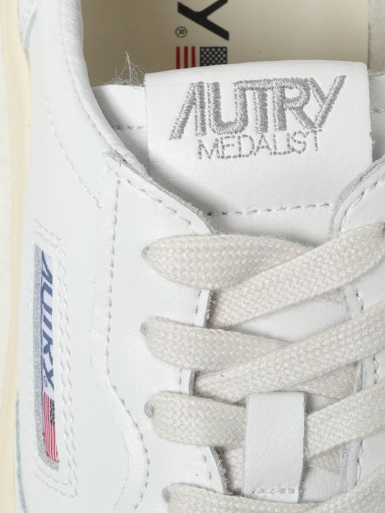 26SS 오트리 메달리스트 로우 스니커즈 AULMLL15 White - AUTRY