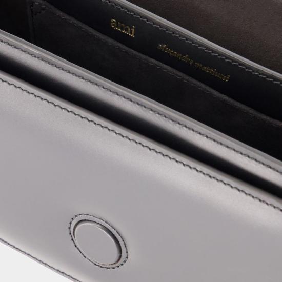 25SS 아미 숄더백 ULL018 AL0104001 BLACK - AMI