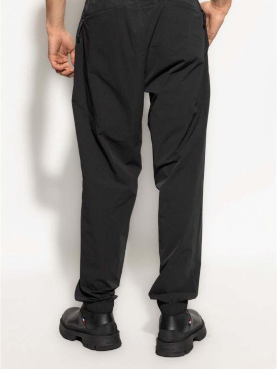  몽클레어 로고 패치 트랙 팬츠  2A0002959818999 Black - MONCLER