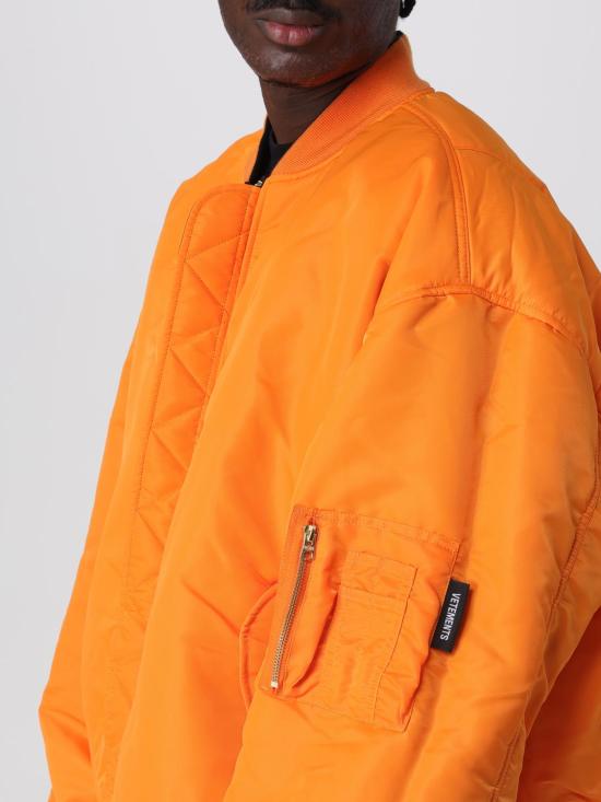 25SS 베트멍 자켓 UA66JA310B BLACK Multicolor - VETEMENTS