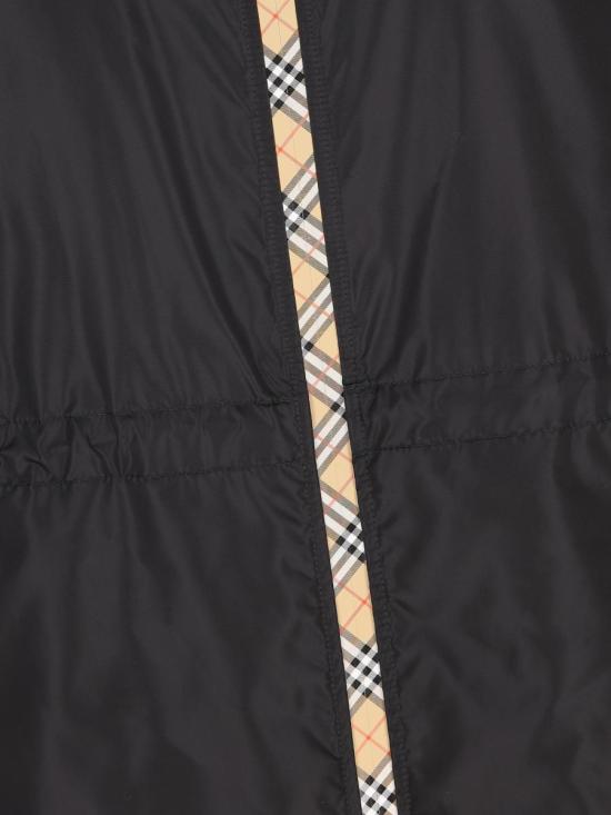 25FW 버버리 숏 나일론 파카  8110309A1189 AI25 Black - BURBERRY