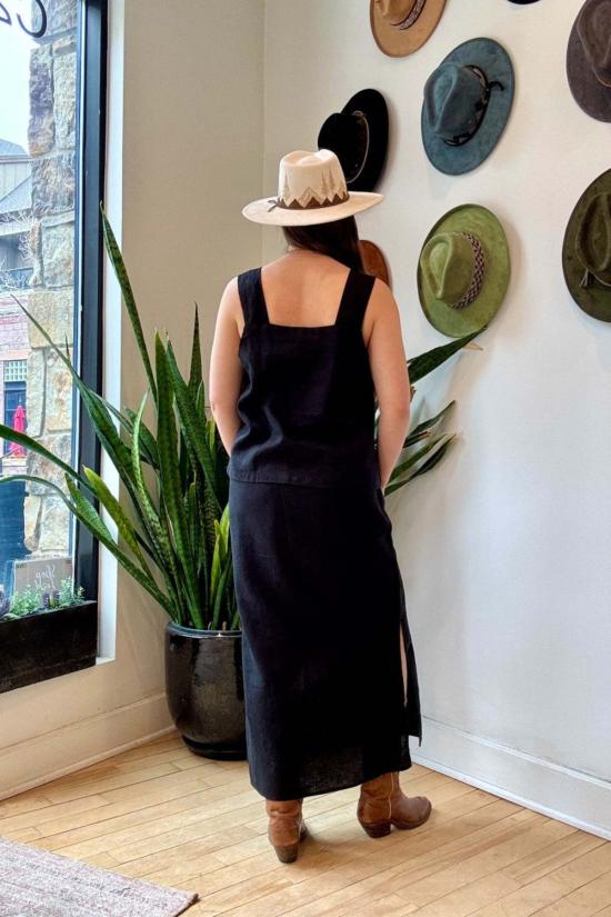  잇이즈웰 LA 민소매 티셔츠 It Is Well L.A. 리넨 스트랩 탱크탑 블랙 - IT IS WELL L.A.