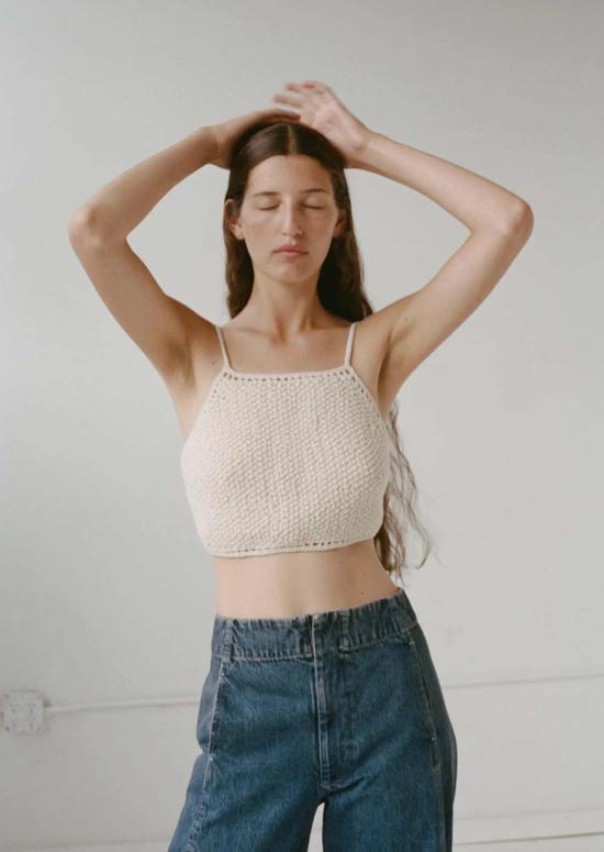  샤이나 모트 민소매 티셔츠 산사 탑 - SHAINA MOTE