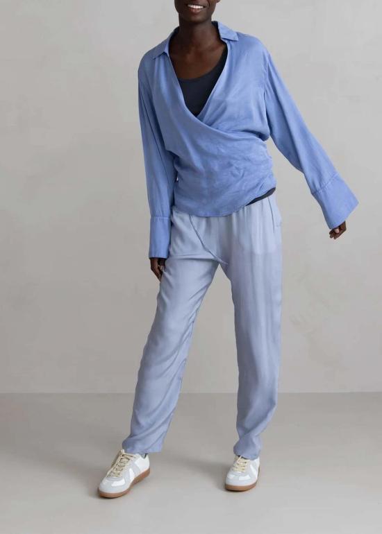  휴머노이드 블라우스 리 - HUMANOID