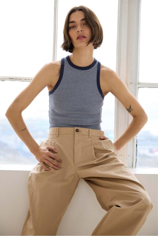  솔드아웃 NYC 민소매 티셔츠 매진 뉴욕 크롭드 낫 소 베이직 탱크