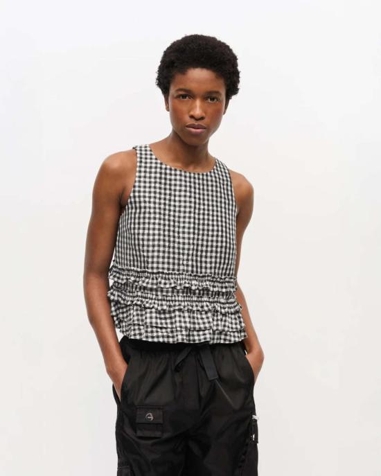  가니 블라우스 크링클드 태피터 체크 오픈 백 프릴 탑 블랙 - GANNI