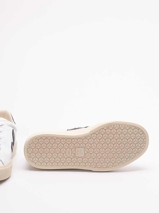 26SS 베자 스니커즈 CA0120535 White - VEJA