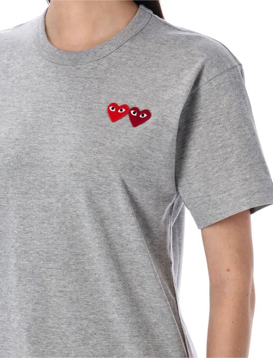 26SS 꼼데가르송 더블하트 와펜 반팔티 AX T226 051 3 GRAY DOM - COMME DES GARCONS