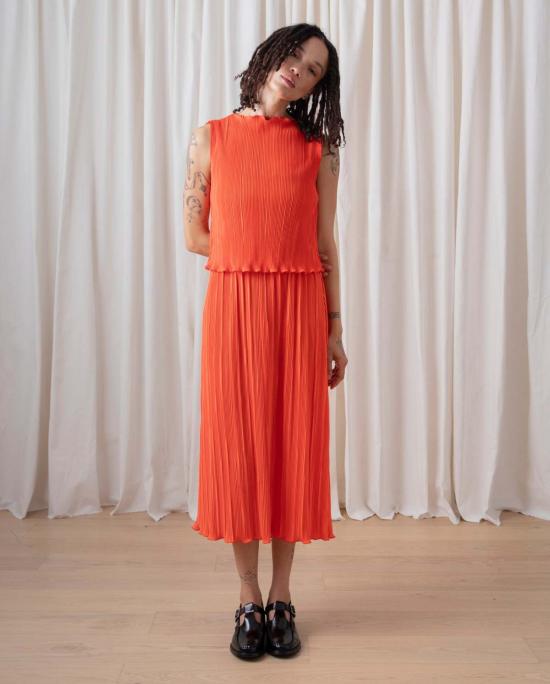  알리 골든 민소매 티셔츠 하이넥 플리츠 탱크 포피 - ALI GOLDEN