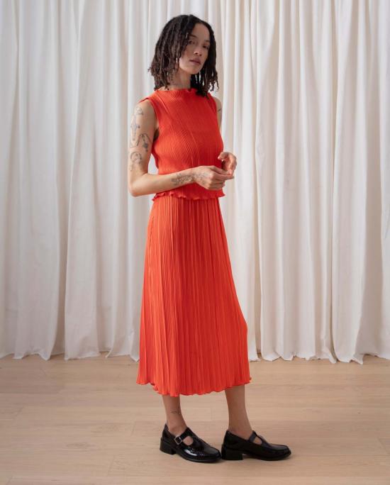  알리 골든 민소매 티셔츠 하이넥 플리츠 탱크 포피 - ALI GOLDEN