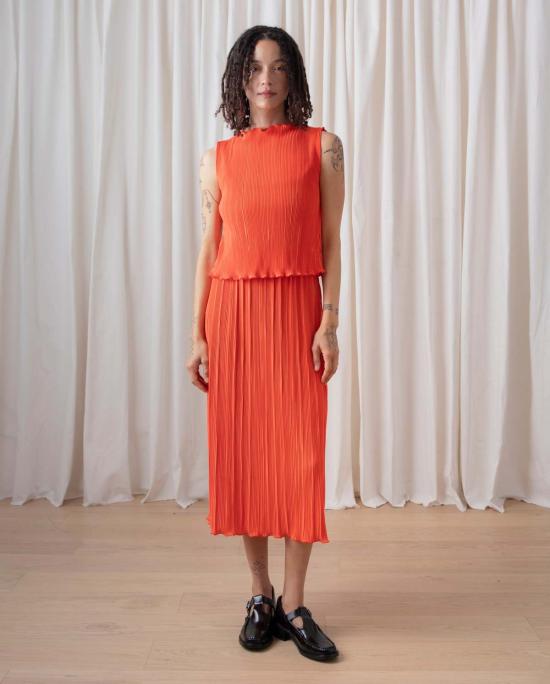  알리 골든 민소매 티셔츠 하이넥 플리츠 탱크 포피 - ALI GOLDEN