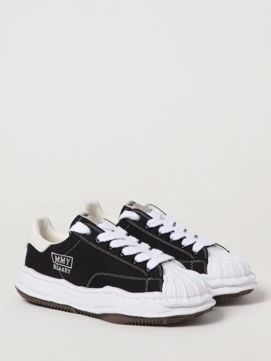 26SS 메종 미하라 야스히로 블레이키 OG 솔 캔버스 로우탑 스니커즈 A08FW735 Black - MAISON MIHARA YASUHIRO