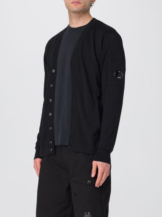25SS 씨피 컴퍼니 가디건 18CMKN076A004037A999 BLACK DOM - C.P. COMPANY