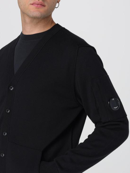 25SS 씨피 컴퍼니 가디건 18CMKN076A004037A999 BLACK DOM - C.P. COMPANY