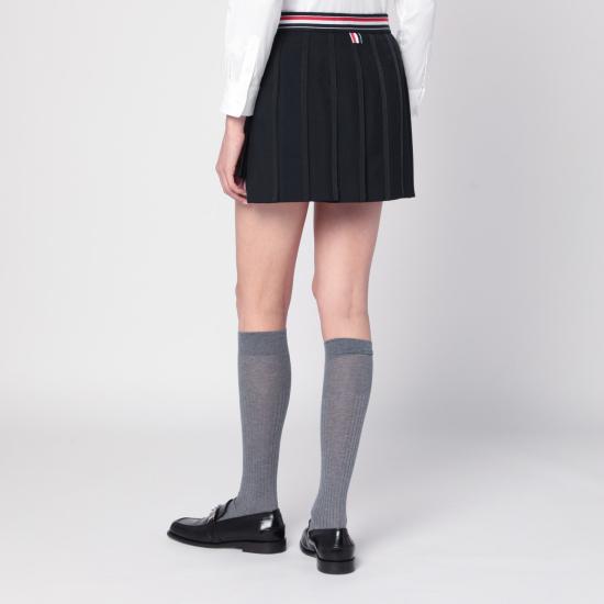 25FW 톰브라운 스쿨 유니폼 플레인 위브 미니 플리츠 랩 FGCA27A02872 Black - THOM BROWNE
