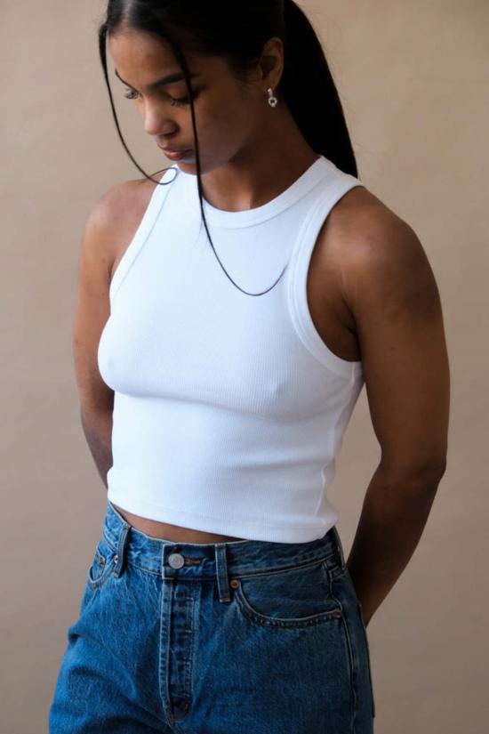  soldout.nyc 민소매 티셔츠 품절.NYC 크롭드 낫 소 베이직 탱크탑 화이트