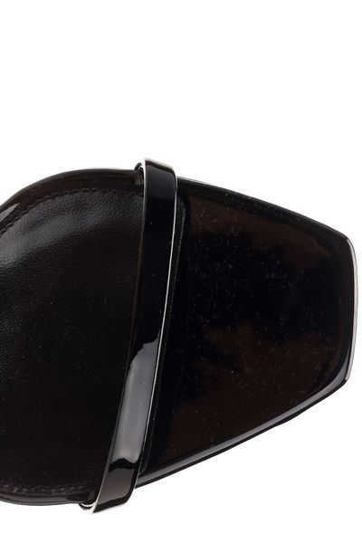  생로랑 페이턴트 레더 오피움 샌들 5576791TV1A 1000 BLACK - SAINT LAURENT