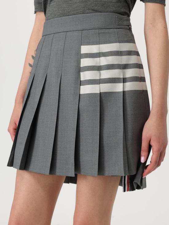 25FW 톰브라운 숏 스커트 FGC402V06146 035 Grey - THOM BROWNE