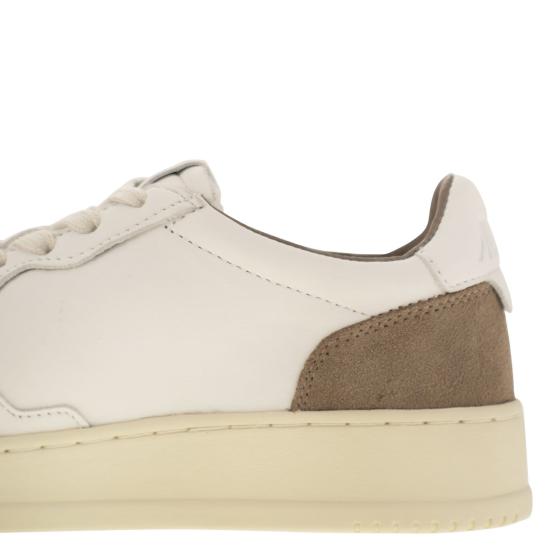 25FW 오트리 메달리스트 로우 스니커즈 AULM WHITE BROWN - AUTRY