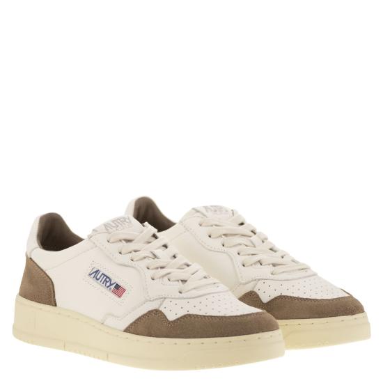 25FW 오트리 메달리스트 로우 스니커즈 AULM WHITE BROWN - AUTRY