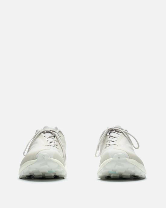  온 러닝 뮬/슬리퍼 Paf Cloudventure Peak Ice/Moon을 달리다 - ON RUNNING