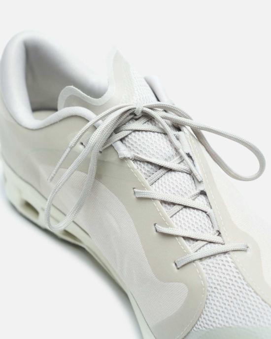  온 러닝 뮬/슬리퍼 Paf Cloudventure Peak Ice/Moon을 달리다 - ON RUNNING