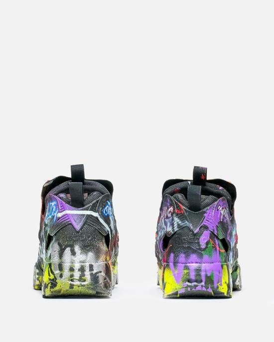  베트멍 스니커즈 핸드페인트 리복 인스타펌프 퓨리 블랙 그래피티 - VETEMENTS