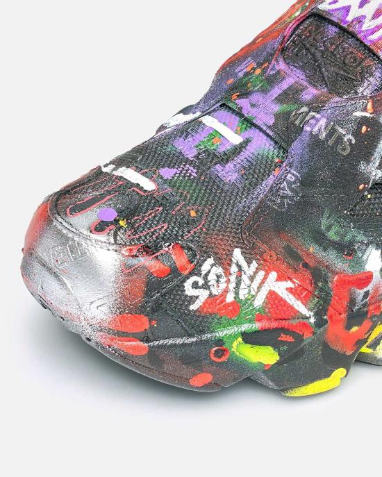  베트멍 스니커즈 핸드페인트 리복 인스타펌프 퓨리 블랙 그래피티 - VETEMENTS