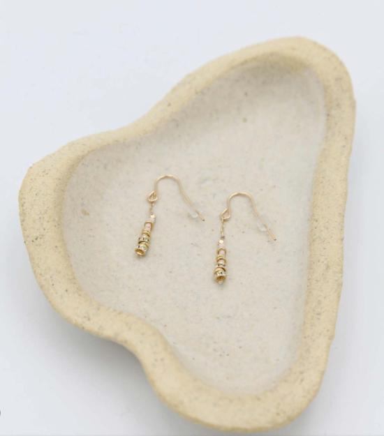  이보나 루디가 디자인 이어링 핑크 크리스털 숏