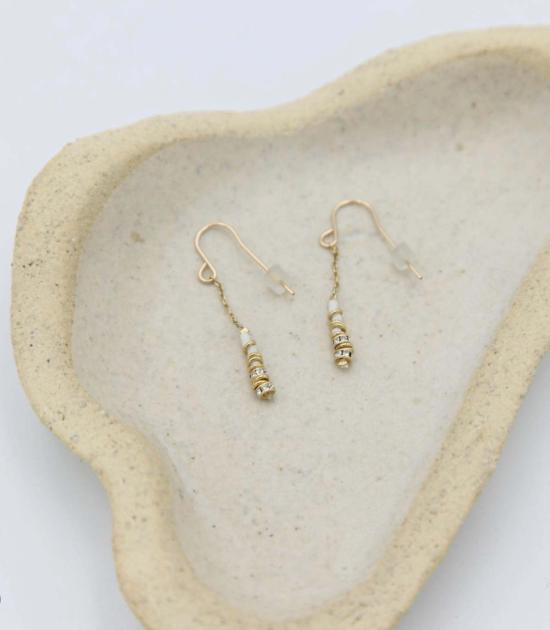  이보나 루디가 디자인 이어링 노스 크리스털 숏