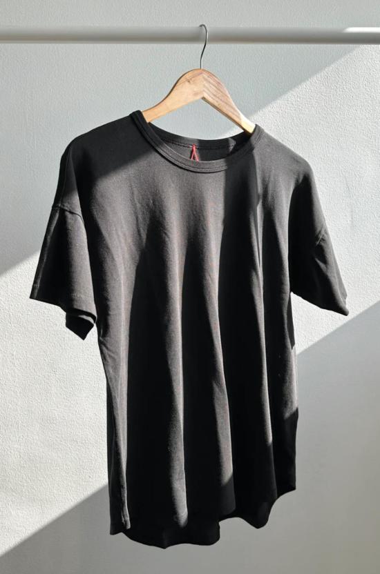  르 본 숍 반팔 티셔츠 허 티 트루 블랙 - Le Bon Shoppe