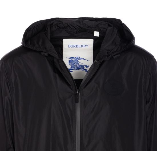 25FW 버버리 나이트 스탬프 나일론 자켓 8110236A1189 Black - BURBERRY