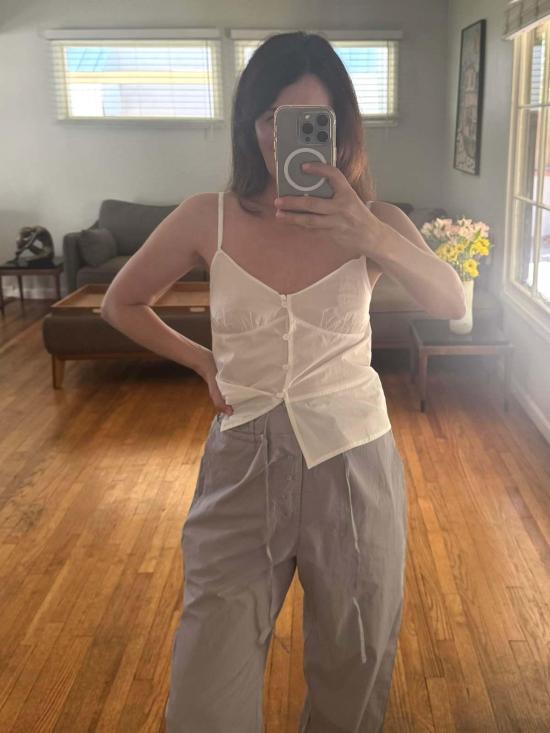  데이지 스튜디오 블라우스 심탑 화이트 - DEIJI STUDIO