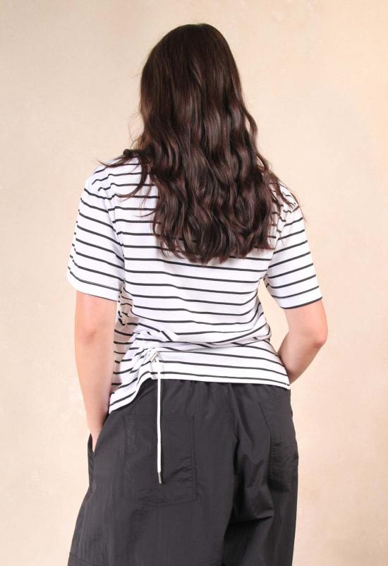  더 엔케이씨 스토어 반팔 티셔츠 Nkc 스토어 타니아 스트라이프 탑 - The NKC Store