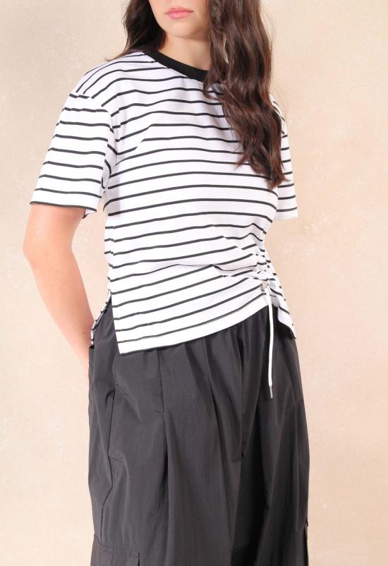  더 엔케이씨 스토어 반팔 티셔츠 Nkc 스토어 타니아 스트라이프 탑