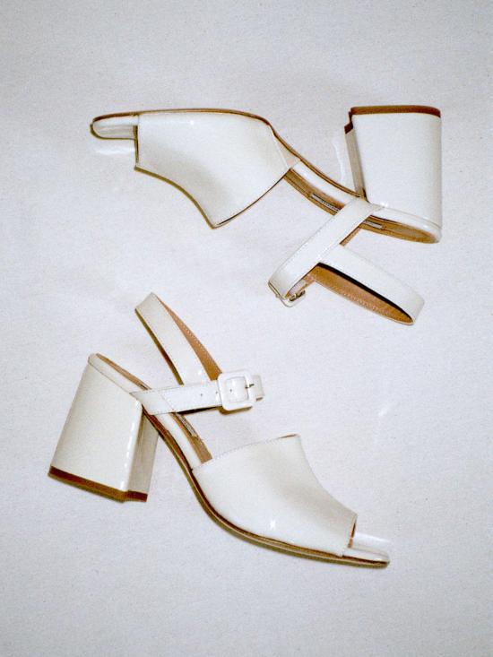  어바웃 아리안느 샌들 Arianne Rita Sandals Cream에 대하여 - ABOUT ARIANNE