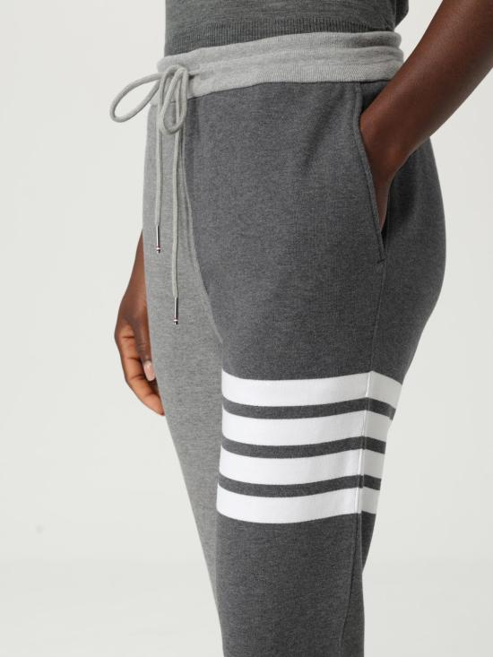 25FW 톰브라운 트레이닝/조거 팬츠 FJQ001F00535 982 Grey - THOM BROWNE