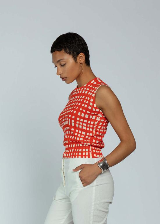  MJ 왓슨 블라우스 엠제이 왓슨 플레임 체크 슬리브리스 탑 플레임 체크 - MJ. WATSON