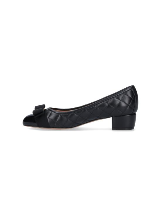 25FW 살바토레 페라가모 힐/펌프스 672114 001 Black - SALVATORE FERRAGAMO